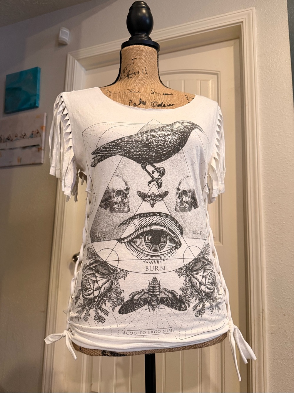 White Raven Skull Gothic Distressed Cutout Top – Size Small